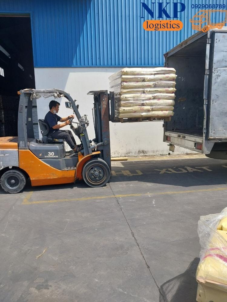Các hình thức gửi hàng Bắc Nam phổ biến tại chành xe