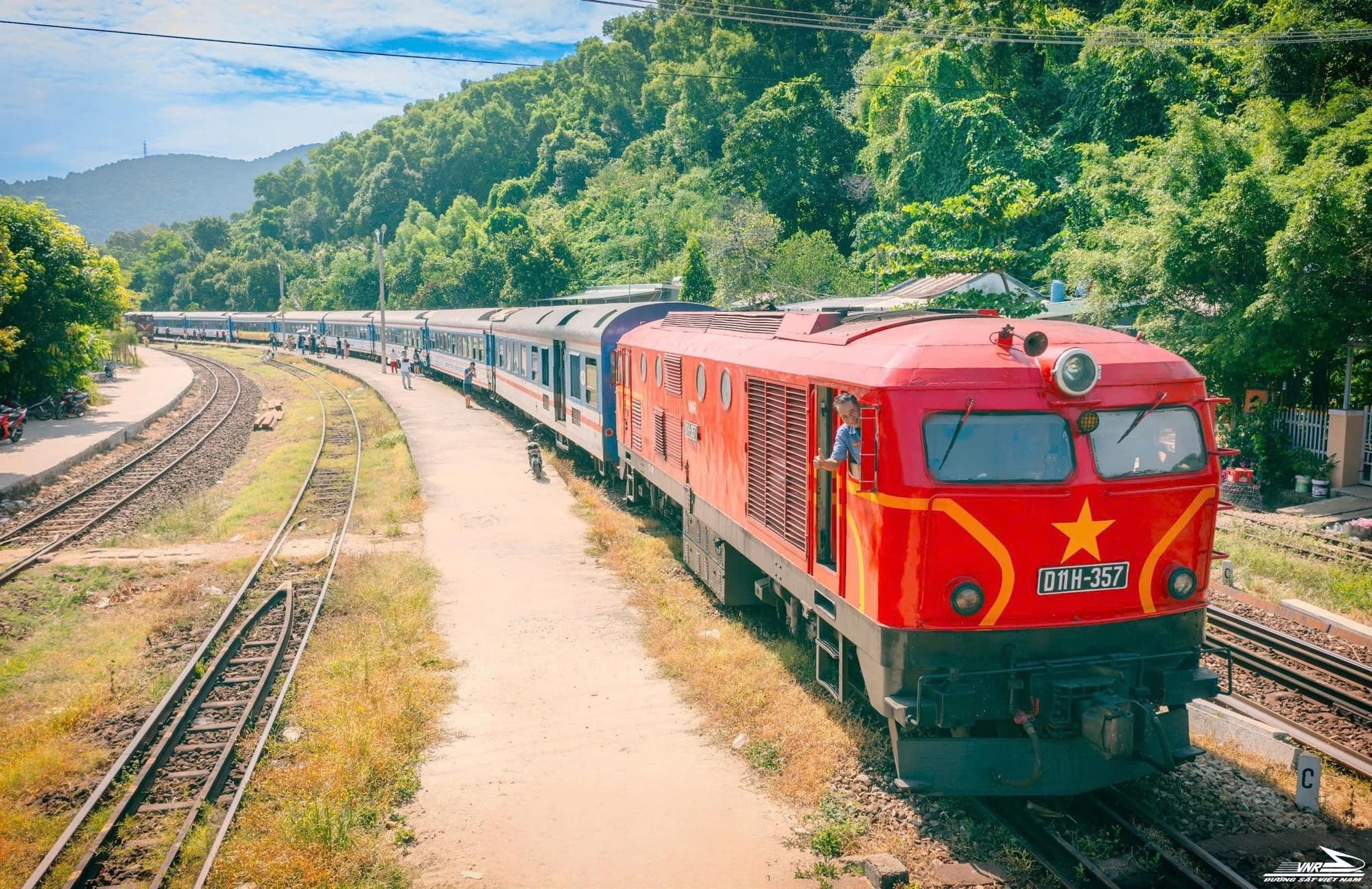 Vận Tải Đường Sắt - "Át Chủ Bài" Cho Tuyến Hà Nội - Đà Nẵng